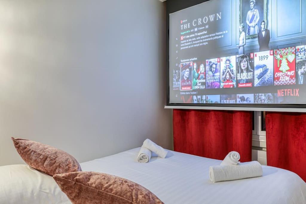 Montaigne Executive Suite Париж Экстерьер фото