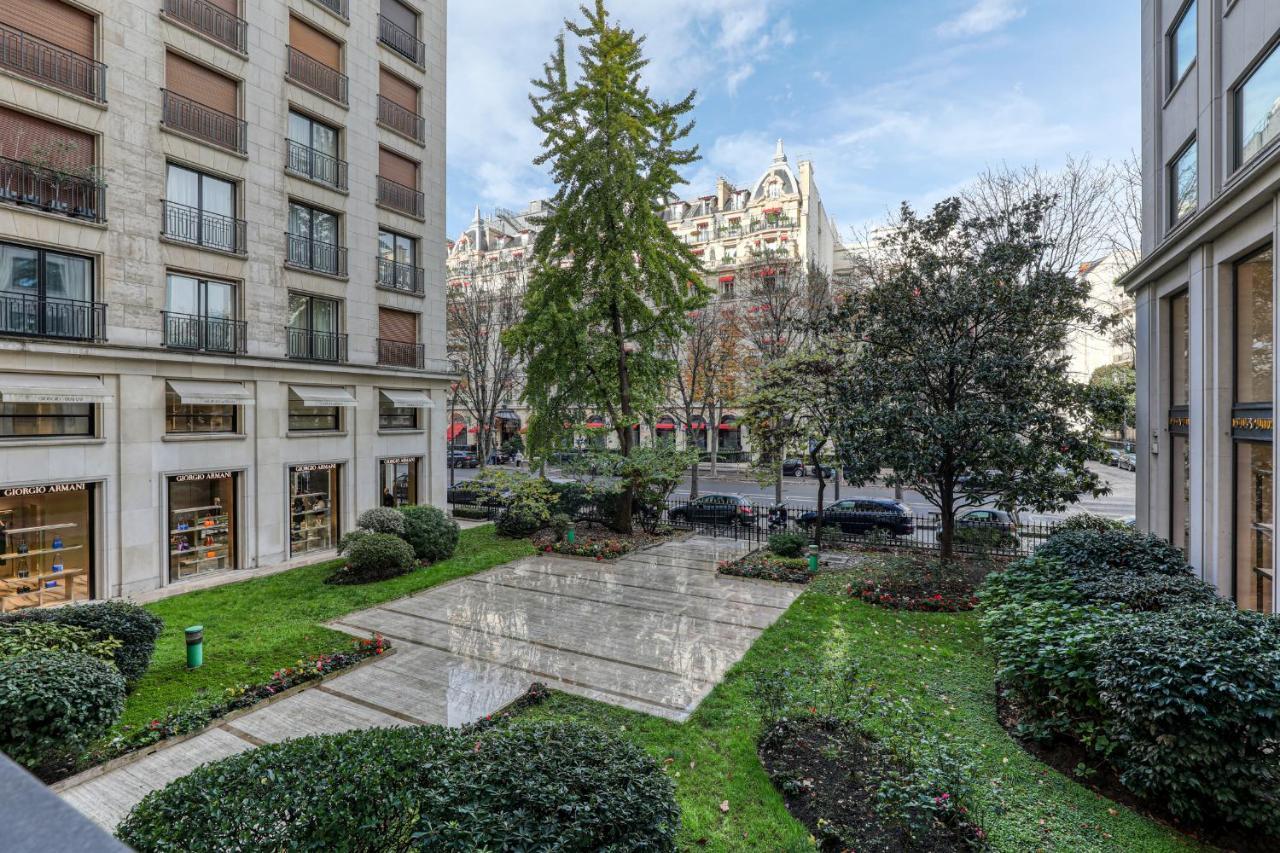 Montaigne Executive Suite Париж Экстерьер фото