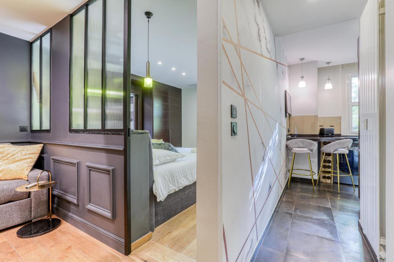 Montaigne Executive Suite Париж Экстерьер фото