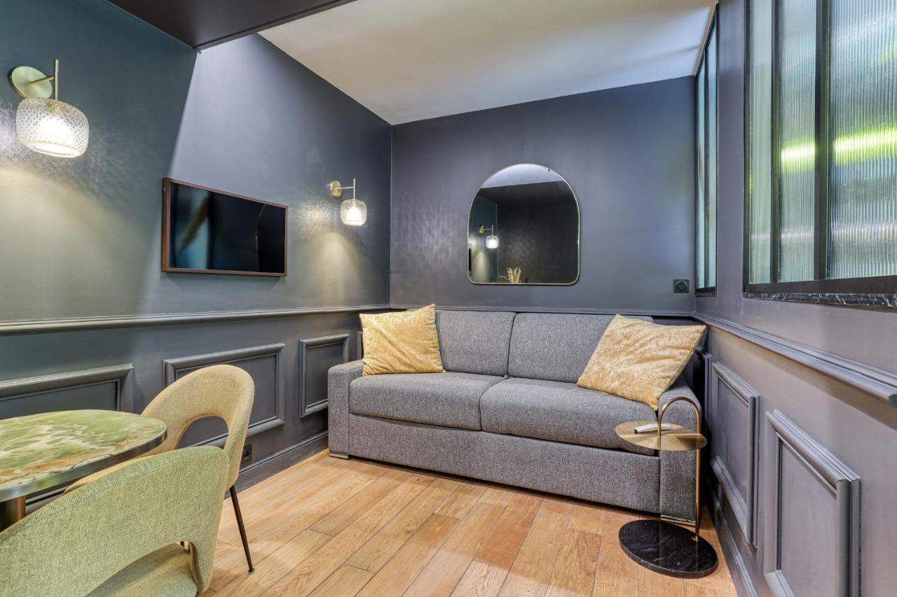 Montaigne Executive Suite Париж Экстерьер фото